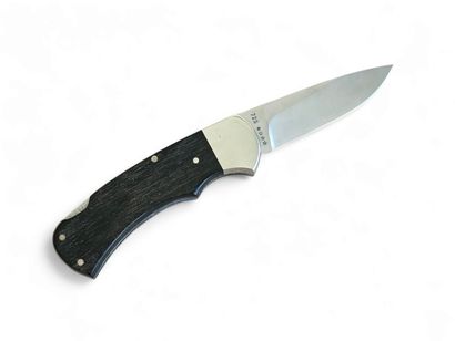 WHITE GUN
Puma Germany 4 star folding knife...