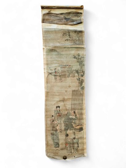 JAPAN TAISHO PERIOD
Three large silk doors,...