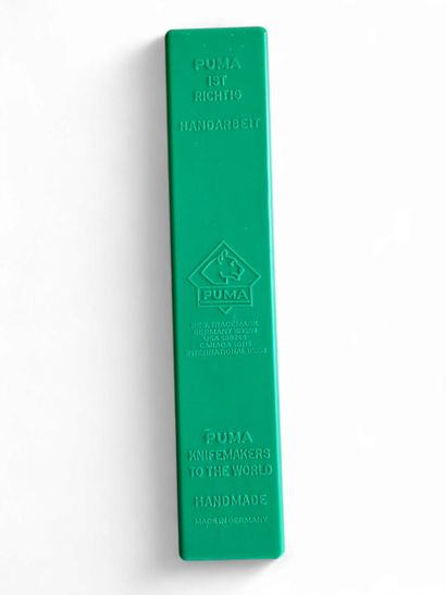 WHITE GUN 
970 Puma Game-Warden N26182 folding...