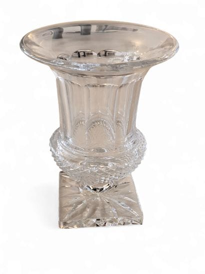Dans le goût de SAINT LOUIS
Modèle Versailles
Vase...