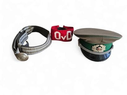 GRENZTRUPPEN DER DDR
Uniform size 48 including...