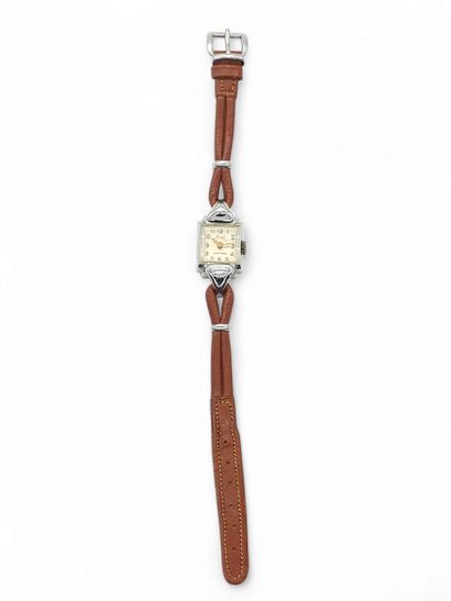 EZZEL
Bracelet watch, square silver-plated...