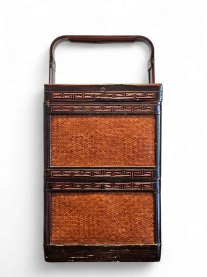 SOUTH CHINA VIETNAM Rectangular picnic basket...