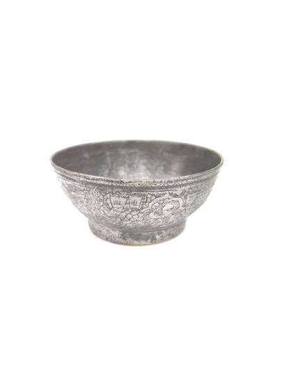 19th CENTURY ORIENTAL WORK
Chased silver...