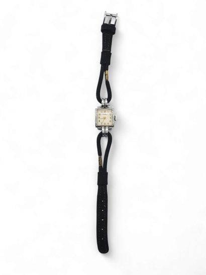 CORTEBERT
Wristwatch, square case in silver-plated...