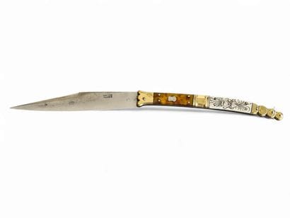 WHITE GUN 
Navaja by Thiers 
Blade marked...