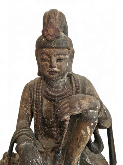 CHINA - 20th century
Carved wooden statue...