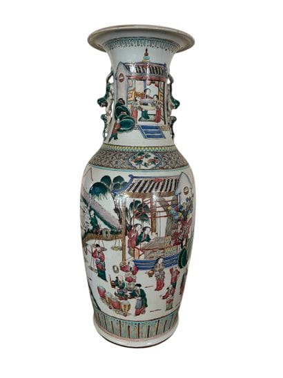 CHINA Late 19th - early 20th century Porcelain...