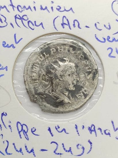 ROMAN EMPIRE
Two Antoninians Philip I the...