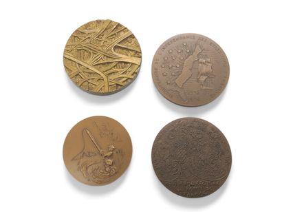 Set of 31 commemorative bronze medals from...