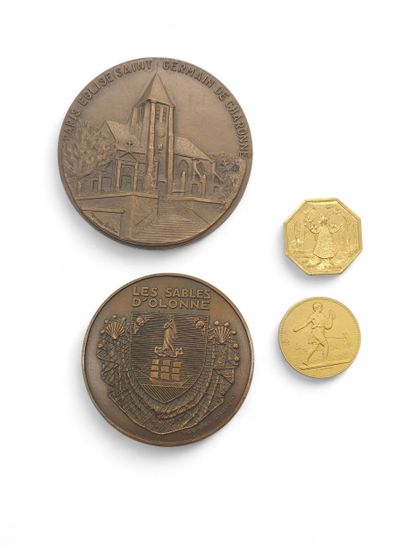 Set of 31 commemorative bronze medals from...