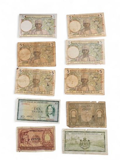 LOT of franc banknotes 
10 Francs Mozart
10...