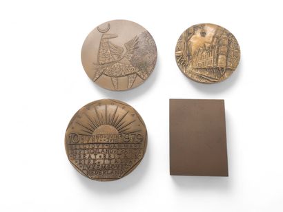 Set of 31 commemorative bronze medals from...
