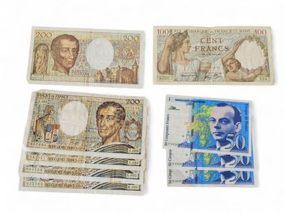 LOT OF BILLS including :
Eleven of 10 francs
Three...