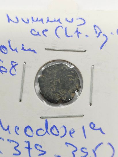 ROMAN EMPIRE
Reunion of seven coins including...