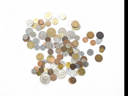 IMPORTANT LOT of coins to sort 
Weight :...
