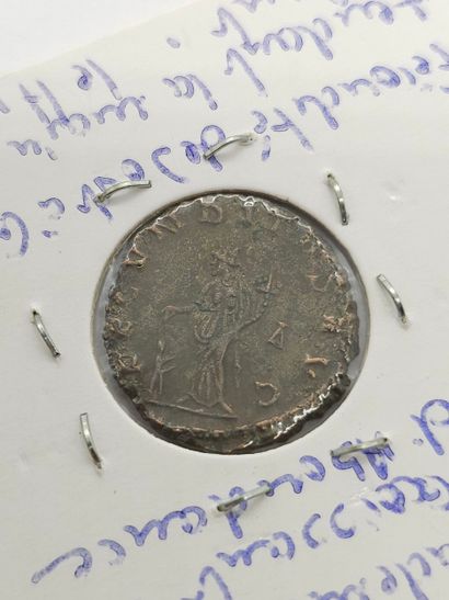 ROMAN EMPIRE
Five Gallian Antoninians (253-268)
Antoninian...