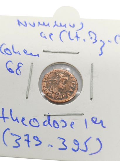 ROMAN EMPIRE
Reunion of nine coins including...