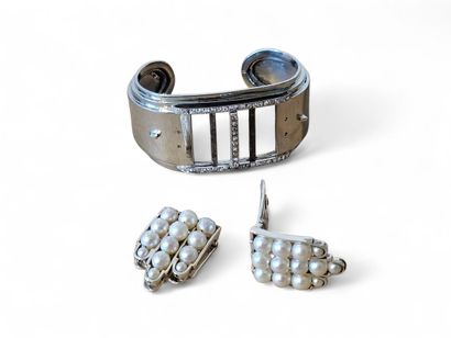 TRAVAIL Français 
Important bracelet rigide...