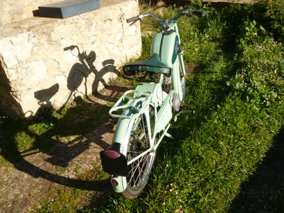 AUTOMOTO (Marque de Saint-Etienne)
Cyclomoteur...