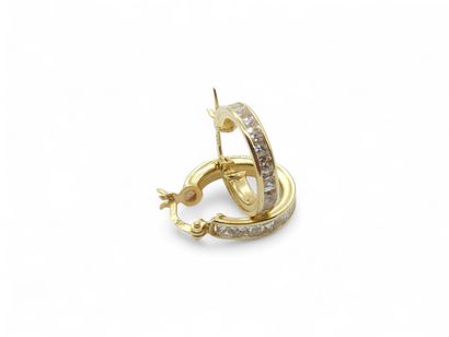 PAIR OF 585° gold hoop earrings set with...