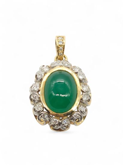 TRAVAIL XXème siècle
Pendentif en or deux...
