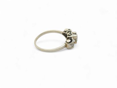 French WORK Xxème siècle
RING in 750° white...