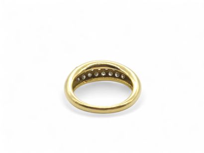 MODERN FRENCH WORK 
Half-set ring in 750°...