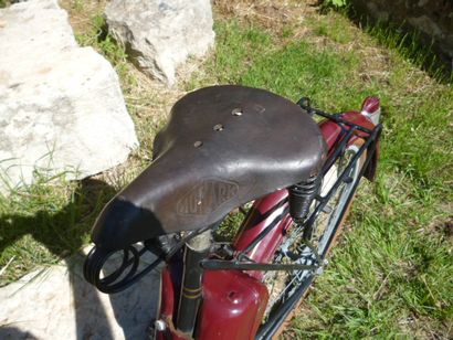 FAVOR (Marque de Clermont Ferrand)
Cyclomoteur...