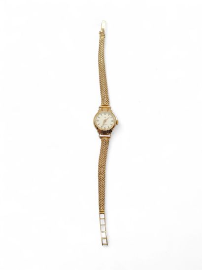 LIP Dauphine 
Wristwatch, case in 750° yellow...