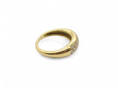 MODERN FRENCH WORK 
Half-set ring in 750°...