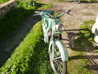 AUTOMOTO (Marque de Saint-Etienne)
Cyclomoteur...