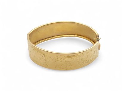 French WORK 1900/1920
750° yellow gold openwork...