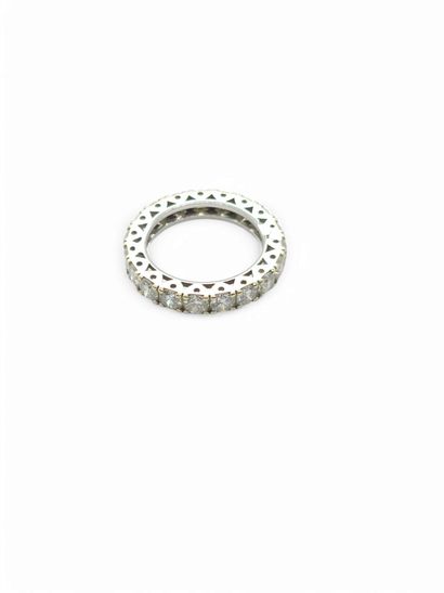 ALLIANCE in 750° white gold with 18 diamonds...
