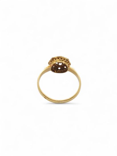 TRAVAIL FRANCAIS
Bague marguerite en or deux...
