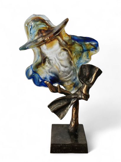 Yves LOHE (born 1947)
Clown head
Cast glass...