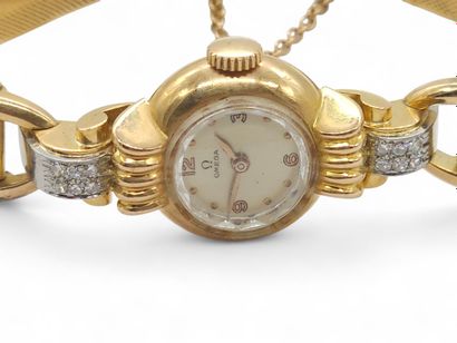 OMEGA 
Bracelet watch in two-tone 750° gold...