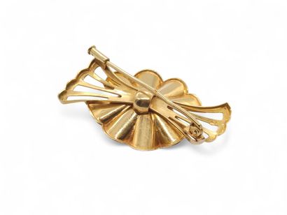 TRAVAIL des années 1950
Broche en or deux...