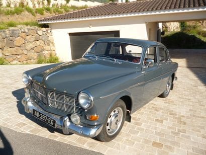 VOLVO AMAZON 
Voiture modèle P120 220 S ,...