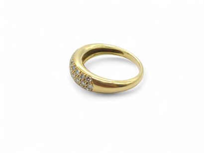 MODERN FRENCH WORK 
Half-set ring in 750°...