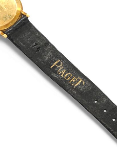 PIAGET - Ultraplate
Wristwatch, round case...