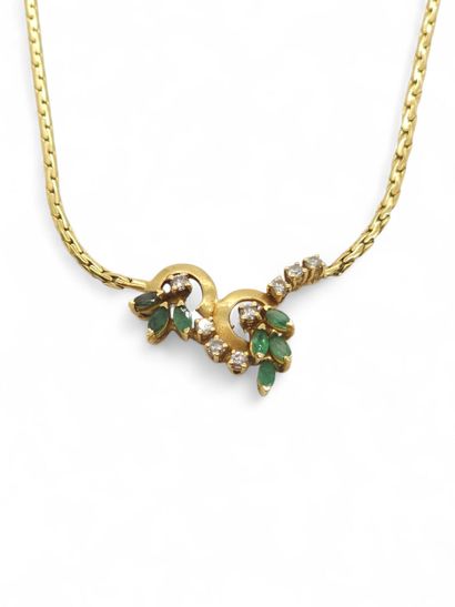 MODERN WORK
Necklace in 750° yellow gold...