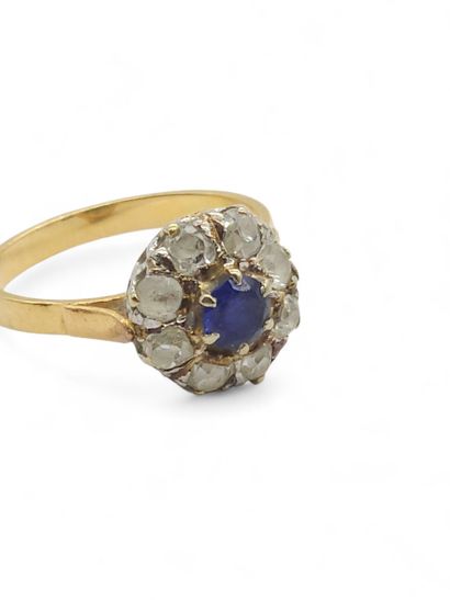 BAGUE marguerite en or deux tons 750° ornée...