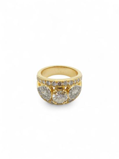 modern french work
RING in 750° yellow gold...