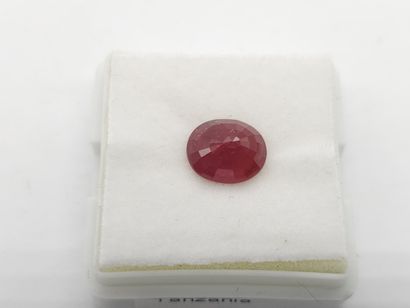 SAPHIR Pinkish orange , oval , Songea Tanzanie...