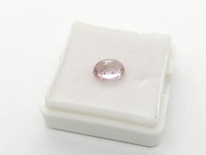 TOURMALINE purplish pink VS , oval , Mozambique...