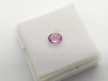 GRENAT purple Malaya VS , oval , Tanzania...