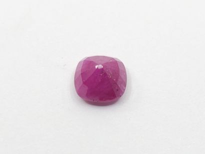 RUBIS purplish red , coussin , Tanzanie ,...