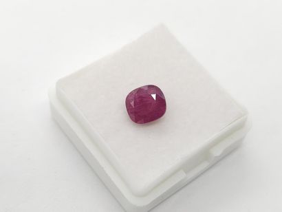 RUBIS purplish red , cushion , Madagascar...