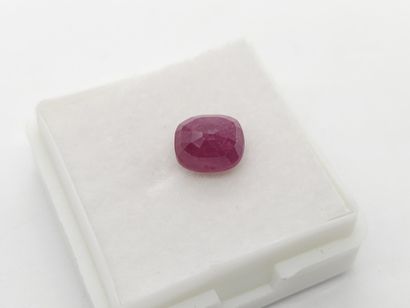 RUBIS purplish red , cushion , Madagascar...